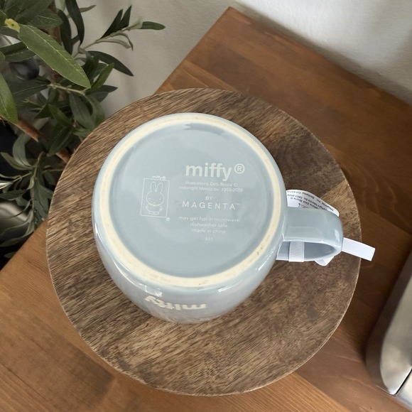 NWT Magenta Miffy Bunny Spring Cute Floral Design Pastel Blue Ceramic Mug Cup - Picture 3 of 9